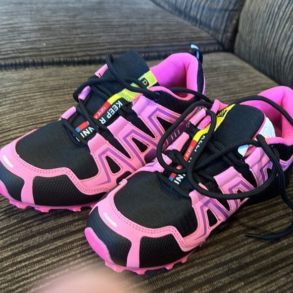 Women’s Keep Running Sneakers Size 8 1/2 - Picture 7 of 10